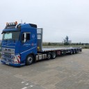 Oversize transport - Tractor Volvo and 3 axle lowloader plato Maxtrailer